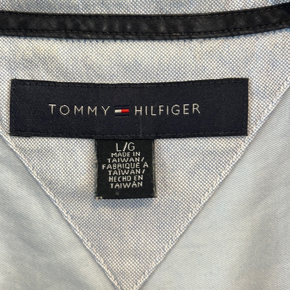 Gently used Tommy Hilfiger size large long sleeve dress shirt